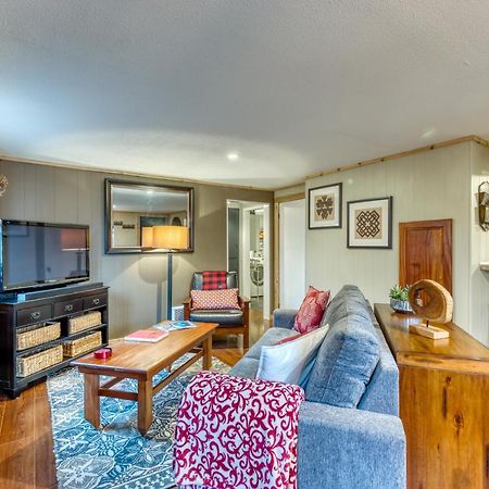Cozy Coleman St. Cottage Bethel Bagian luar foto